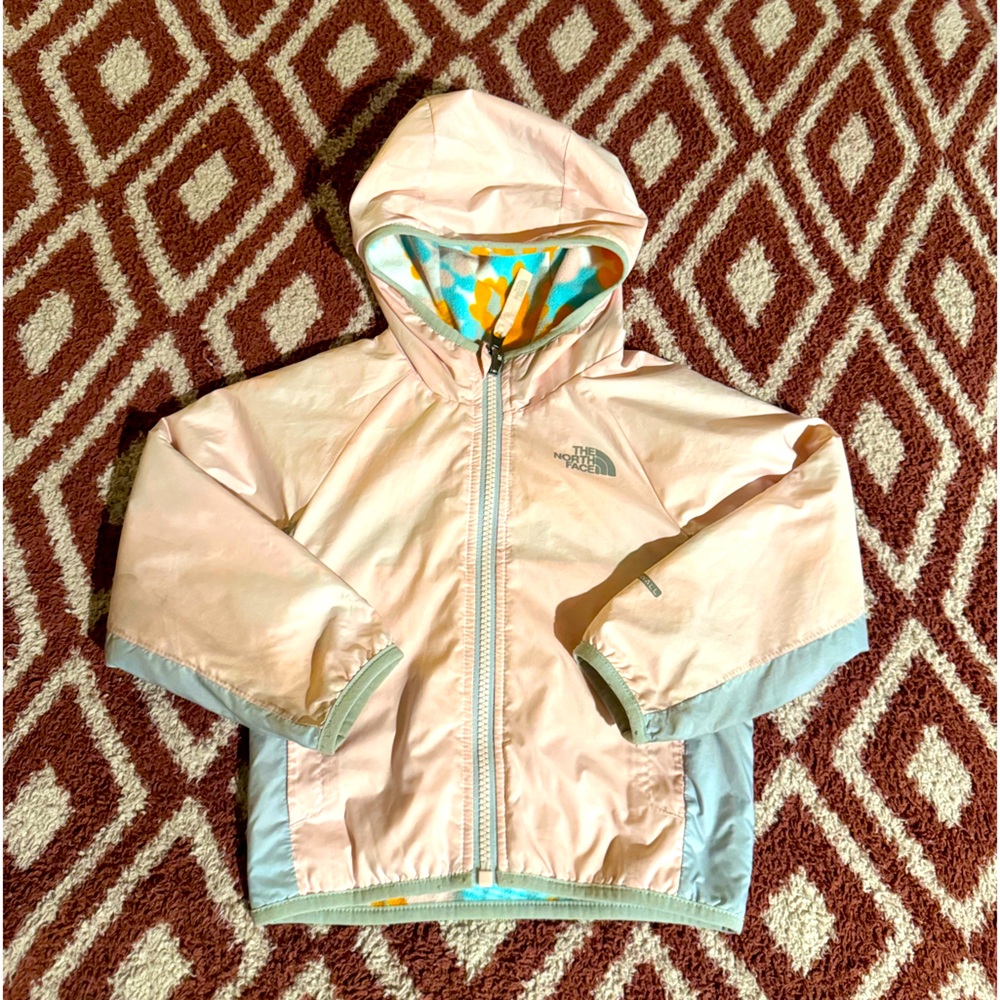 The North Face Toddler Girl Set - Pink Jacket, Onesie & Hat, Sizes all go to 2T - Picture 2 of 16